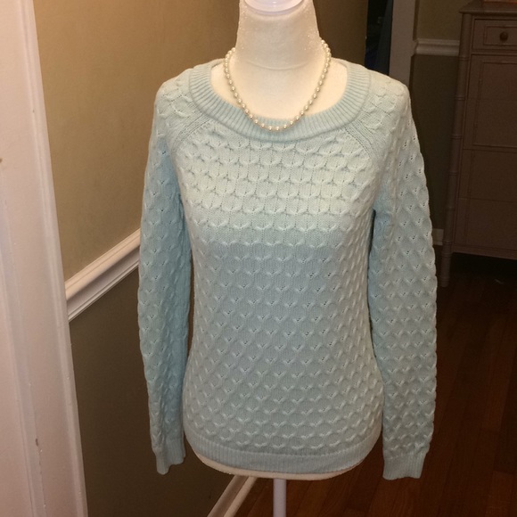 Old Navy Sweaters - Old Navy textured crew neck sweater